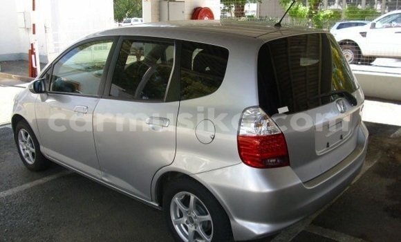 Acheter Occasion Voiture Honda Fit Gris à Beitbridge, Matabeleland South Acheter Occasion Voiture Honda Fit Gris à Beitbridge, Matabeleland South