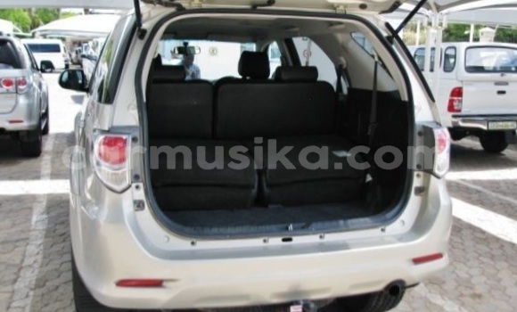 Acheter Occasion Voiture Toyota Fortuner Autre à Beitbridge, Matabeleland South Acheter Occasion Voiture Toyota Fortuner Autre à Beitbridge, Matabeleland South