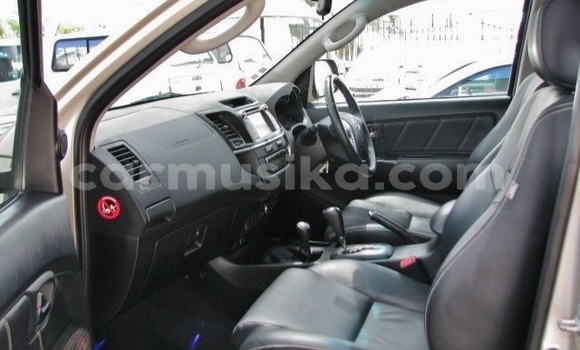 Acheter Occasion Voiture Toyota Fortuner Autre à Beitbridge, Matabeleland South Acheter Occasion Voiture Toyota Fortuner Autre à Beitbridge, Matabeleland South