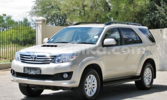 Acheter Occasion Voiture Toyota Fortuner Autre à Beitbridge, Matabeleland South Acheter Occasion Voiture Toyota Fortuner Autre à Beitbridge, Matabeleland South