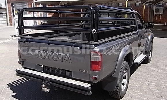 Acheter Occasion Voiture Toyota Hilux Noir à Beitbridge, Matabeleland South Acheter Occasion Voiture Toyota Hilux Noir à Beitbridge, Matabeleland South