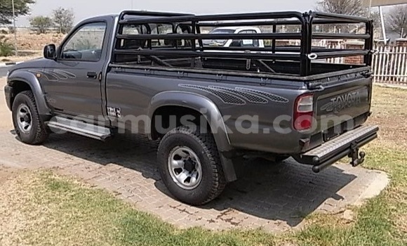 Acheter Occasion Voiture Toyota Hilux Noir à Beitbridge, Matabeleland South Acheter Occasion Voiture Toyota Hilux Noir à Beitbridge, Matabeleland South