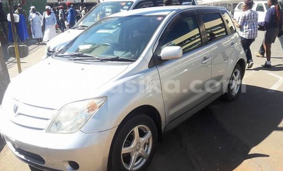Acheter Occasion Voiture Toyota IST Gris à Alexandra Park, Harare Acheter Occasion Voiture Toyota IST Gris à Alexandra Park, Harare