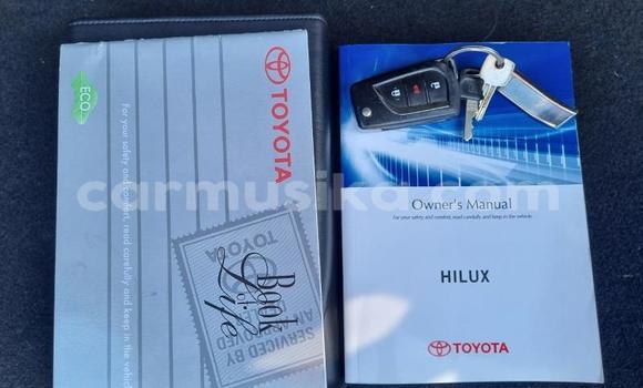 Acheter Occasion Voiture Toyota Hilux Gris à Beitbridge, Matabeleland South Acheter Occasion Voiture Toyota Hilux Gris à Beitbridge, Matabeleland South