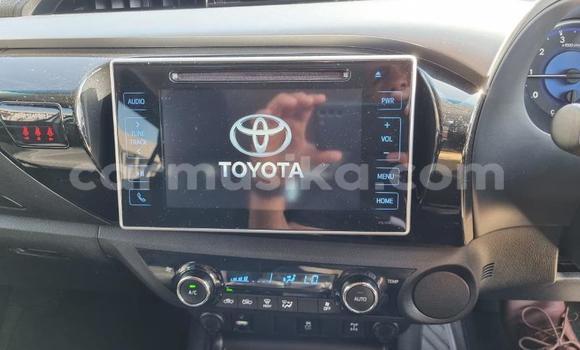 Acheter Occasion Voiture Toyota Hilux Gris à Beitbridge, Matabeleland South Acheter Occasion Voiture Toyota Hilux Gris à Beitbridge, Matabeleland South