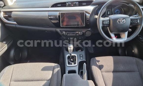 Acheter Occasion Voiture Toyota Hilux Gris à Beitbridge, Matabeleland South Acheter Occasion Voiture Toyota Hilux Gris à Beitbridge, Matabeleland South