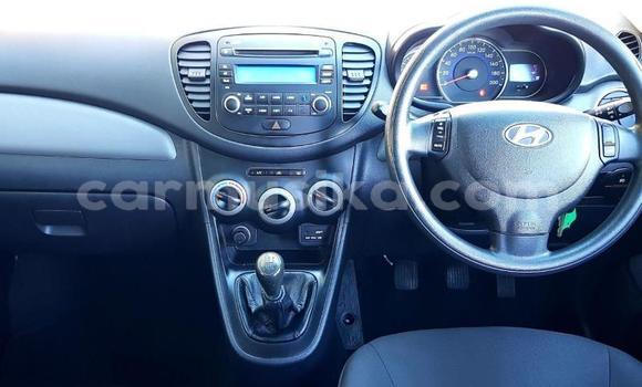 Buy Used Hyundai i10 White Car in Beitbridge in Matabeleland South Buy Used Hyundai i10 White Car in Beitbridge in Matabeleland South