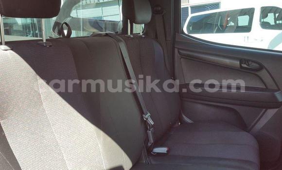 Buy Used Isuzu KB Red Car in Beitbridge in Matabeleland South Buy Used Isuzu KB Red Car in Beitbridge in Matabeleland South