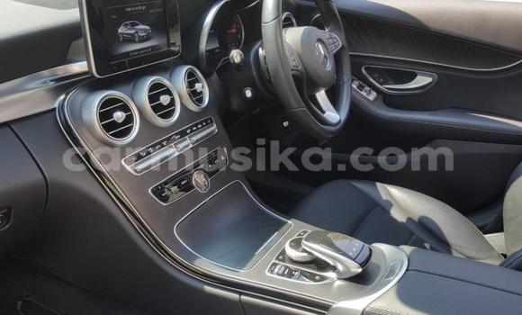 Acheter Occasion Voiture Mercedes‒Benz C–Class Rouge à Beitbridge, Matabeleland South Acheter Occasion Voiture Mercedes‒Benz C–Class Rouge à Beitbridge, Matabeleland South