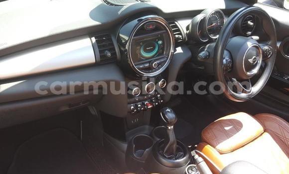 Nunua Ilio tumika MINI Cooper Fedha Gari ndani ya Beitbridge nchini Matabeleland Kusini Nunua Ilio tumika MINI Cooper Fedha Gari ndani ya Beitbridge nchini Matabeleland Kusini