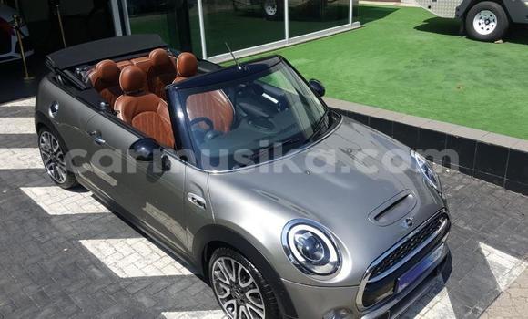 Nunua Ilio tumika MINI Cooper Fedha Gari ndani ya Beitbridge nchini Matabeleland Kusini Nunua Ilio tumika MINI Cooper Fedha Gari ndani ya Beitbridge nchini Matabeleland Kusini