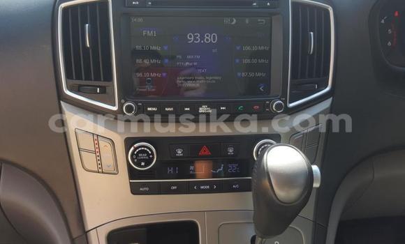 Tenga Tsaru Hyundai H1 Chena Mota in Beitbridge in Matabeleland South Tenga Tsaru Hyundai H1 Chena Mota in Beitbridge in Matabeleland South