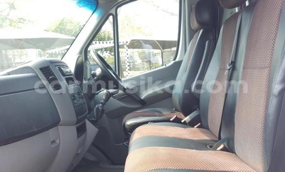 Acheter Occasion Utilitaire Mercedes‒Benz Sprinter Blanc à Beitbridge, Matabeleland South Acheter Occasion Utilitaire Mercedes‒Benz Sprinter Blanc à Beitbridge, Matabeleland South
