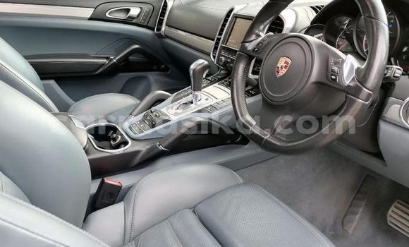 Buy Used Porsche 918 Spyder White Car in Beitbridge in Matabeleland South Buy Used Porsche 918 Spyder White Car in Beitbridge in Matabeleland South