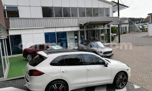 Buy Used Porsche 918 Spyder White Car in Beitbridge in Matabeleland South Buy Used Porsche 918 Spyder White Car in Beitbridge in Matabeleland South