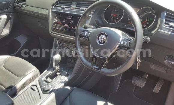 Tenga Tsaru Volkswagen Tiguan Tsvuku Mota in Beitbridge in Matabeleland South Tenga Tsaru Volkswagen Tiguan Tsvuku Mota in Beitbridge in Matabeleland South