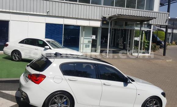 Acheter Occasion Voiture BMW 6-Series Blanc à Beitbridge, Matabeleland South Acheter Occasion Voiture BMW 6-Series Blanc à Beitbridge, Matabeleland South