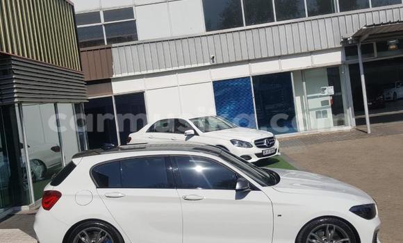 Acheter Occasion Voiture BMW 6-Series Blanc à Beitbridge, Matabeleland South Acheter Occasion Voiture BMW 6-Series Blanc à Beitbridge, Matabeleland South