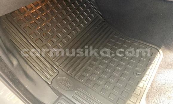 Acheter Occasion Voiture Land Rover Discovery Sport Blanc à Beitbridge, Matabeleland South Acheter Occasion Voiture Land Rover Discovery Sport Blanc à Beitbridge, Matabeleland South