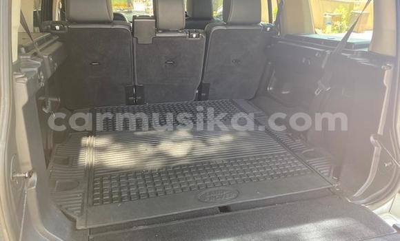 Acheter Occasion Voiture Land Rover Discovery Sport Blanc à Beitbridge, Matabeleland South Acheter Occasion Voiture Land Rover Discovery Sport Blanc à Beitbridge, Matabeleland South