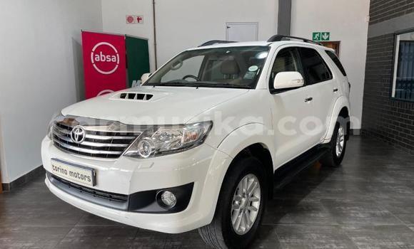 Tenga Tsaru Toyota Fortuner Chena Mota in Beitbridge in Matabeleland South Tenga Tsaru Toyota Fortuner Chena Mota in Beitbridge in Matabeleland South