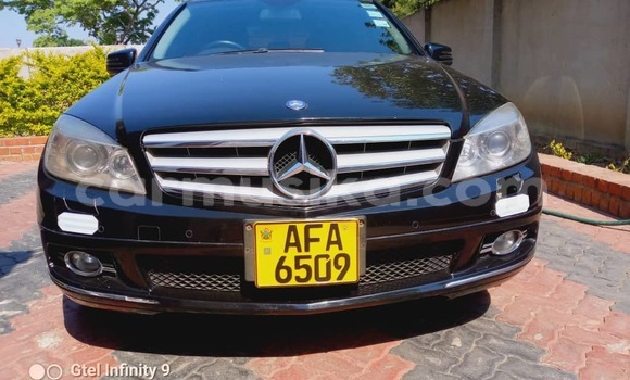 Nunua Ilio tumika Mercedes-Benz C250 coupe Nyeusi Gari ndani ya Harare nchini Harare Nunua Ilio tumika Mercedes-Benz C250 coupe Nyeusi Gari ndani ya Harare nchini Harare