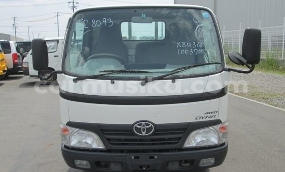 Tenga Imported Toyota Dyna Chena Rori in Beitbridge in Matabeleland South Tenga Imported Toyota Dyna Chena Rori in Beitbridge in Matabeleland South