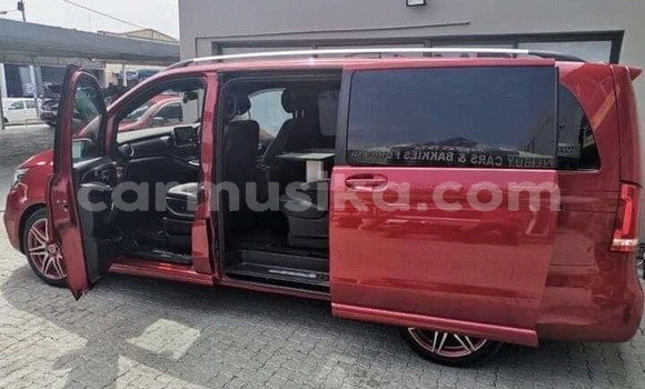 Acheter Occasion Voiture Mercedes‒Benz V-klasse Rouge à Borrowdale, Harare Acheter Occasion Voiture Mercedes‒Benz V-klasse Rouge à Borrowdale, Harare