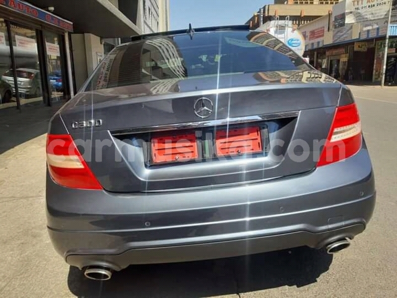 Big with watermark mercedes benz 300cd harare borrowdale 24422