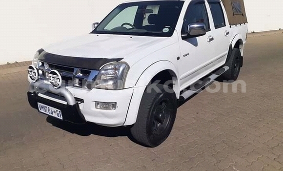 Buy Used Isuzu KB White Car in Beitbridge in Matabeleland South