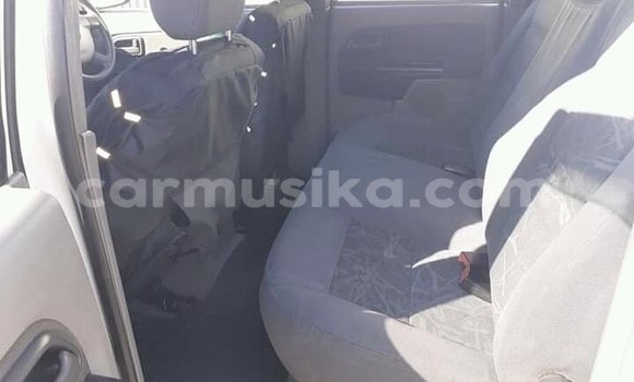 Acheter Occasion Voiture Isuzu KB Blanc à Beitbridge, Matabeleland South Acheter Occasion Voiture Isuzu KB Blanc à Beitbridge, Matabeleland South