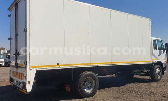 Buy Used Nissan UD White Truck in Beitbridge in Matabeleland South Buy Used Nissan UD White Truck in Beitbridge in Matabeleland South