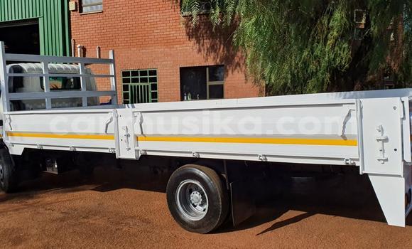Buy Used Nissan UD White Truck in Beitbridge in Matabeleland South Buy Used Nissan UD White Truck in Beitbridge in Matabeleland South