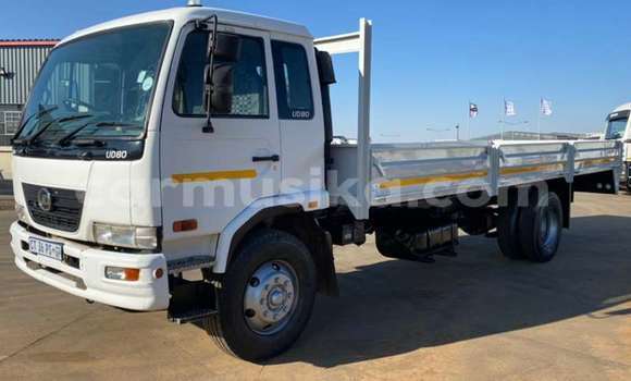 Acheter Occasion Utilitaire Nissan UD Blanc à Beitbridge, Matabeleland South Acheter Occasion Utilitaire Nissan UD Blanc à Beitbridge, Matabeleland South