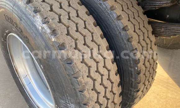 Buy Used Hino 300 Series White Truck in Beitbridge in Matabeleland South Buy Used Hino 300 Series White Truck in Beitbridge in Matabeleland South