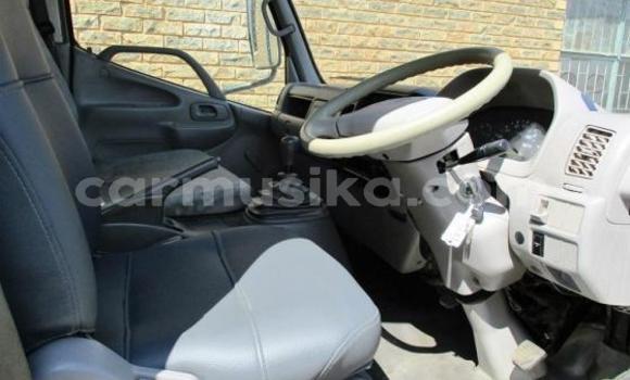 Acheter Occasion Utilitaire Toyota Dyna Blanc à Beitbridge, Matabeleland South Acheter Occasion Utilitaire Toyota Dyna Blanc à Beitbridge, Matabeleland South