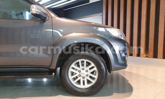 Acheter Occasion Voiture Toyota Fortuner Gris à Beitbridge, Matabeleland South Acheter Occasion Voiture Toyota Fortuner Gris à Beitbridge, Matabeleland South