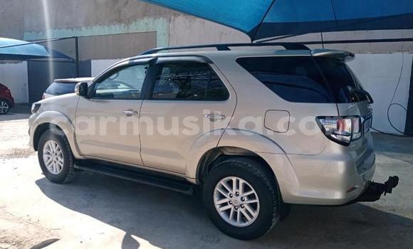 Buy Used Toyota Fortuner Silver Car in Beitbridge in Matabeleland South Buy Used Toyota Fortuner Silver Car in Beitbridge in Matabeleland South