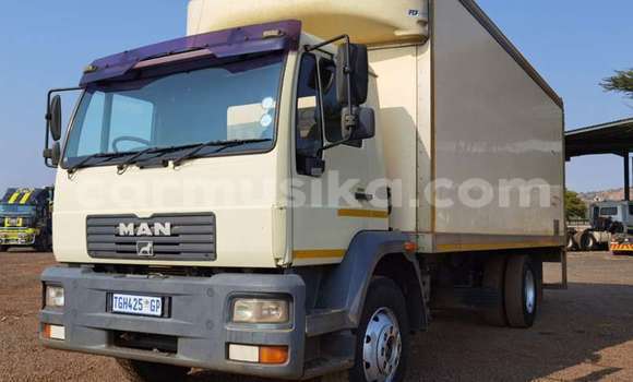 Buy Used Man Silent White Truck in Beitbridge in Matabeleland South Buy Used Man Silent White Truck in Beitbridge in Matabeleland South