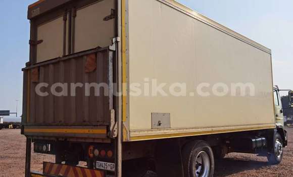 Buy Used Man Silent White Truck in Beitbridge in Matabeleland South Buy Used Man Silent White Truck in Beitbridge in Matabeleland South