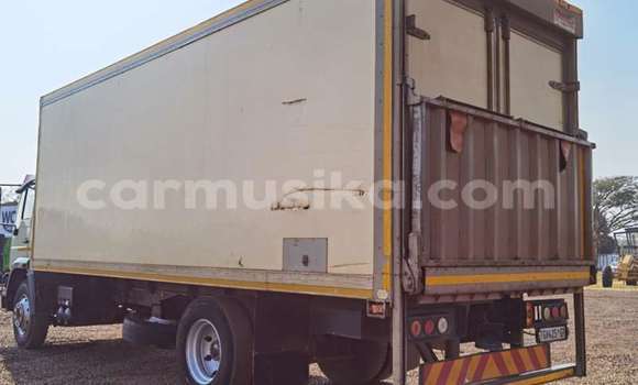 Buy Used Man Silent White Truck in Beitbridge in Matabeleland South Buy Used Man Silent White Truck in Beitbridge in Matabeleland South