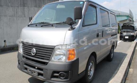Nunua Ilio tumika Nissan Caravan Fedha Gari ndani ya Beitbridge nchini Matabeleland Kusini