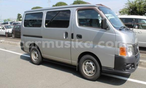 Acheter Occasion Voiture Nissan Caravan Gris à Beitbridge, Matabeleland South Acheter Occasion Voiture Nissan Caravan Gris à Beitbridge, Matabeleland South