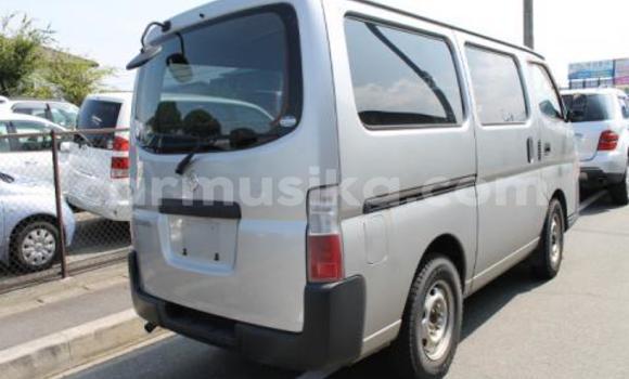 Acheter Occasion Voiture Nissan Caravan Gris à Beitbridge, Matabeleland South Acheter Occasion Voiture Nissan Caravan Gris à Beitbridge, Matabeleland South