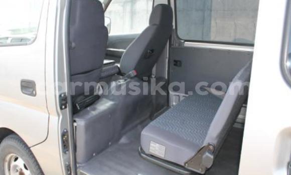 Acheter Occasion Voiture Nissan Caravan Gris à Beitbridge, Matabeleland South Acheter Occasion Voiture Nissan Caravan Gris à Beitbridge, Matabeleland South