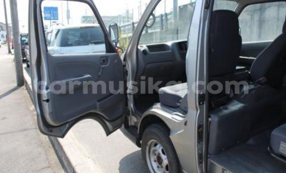Acheter Occasion Voiture Nissan Caravan Gris à Beitbridge, Matabeleland South Acheter Occasion Voiture Nissan Caravan Gris à Beitbridge, Matabeleland South