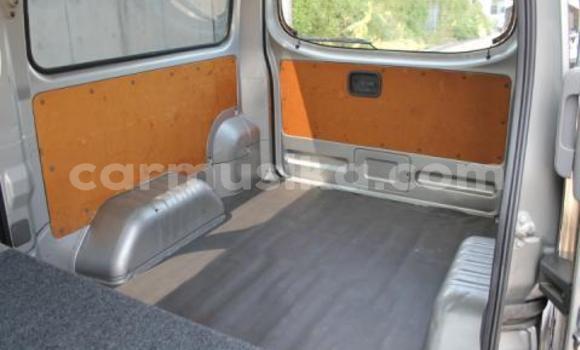 Acheter Occasion Voiture Nissan Caravan Gris à Beitbridge, Matabeleland South Acheter Occasion Voiture Nissan Caravan Gris à Beitbridge, Matabeleland South