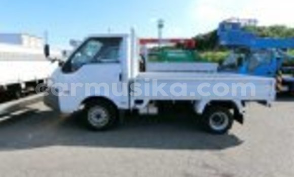 Nunua Ilio tumika Mazda Bongo Nyeupe Gari ndani ya Beitbridge nchini Matabeleland Kusini Nunua Ilio tumika Mazda Bongo Nyeupe Gari ndani ya Beitbridge nchini Matabeleland Kusini