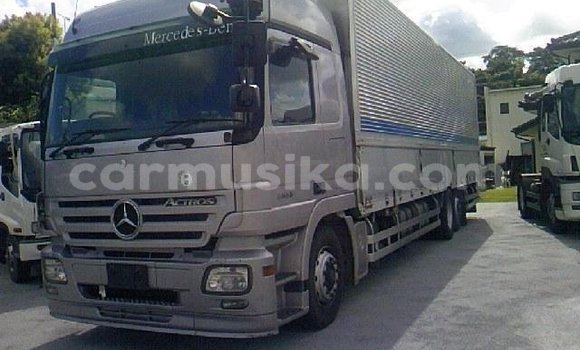 Acheter Occasion Utilitaire Mercedes‒Benz Arocs Autre à Beitbridge, Matabeleland South Acheter Occasion Utilitaire Mercedes‒Benz Arocs Autre à Beitbridge, Matabeleland South