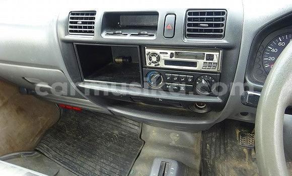 Acheter Occasion Voiture Mazda Bongo Blanc à Beitbridge, Matabeleland South Acheter Occasion Voiture Mazda Bongo Blanc à Beitbridge, Matabeleland South